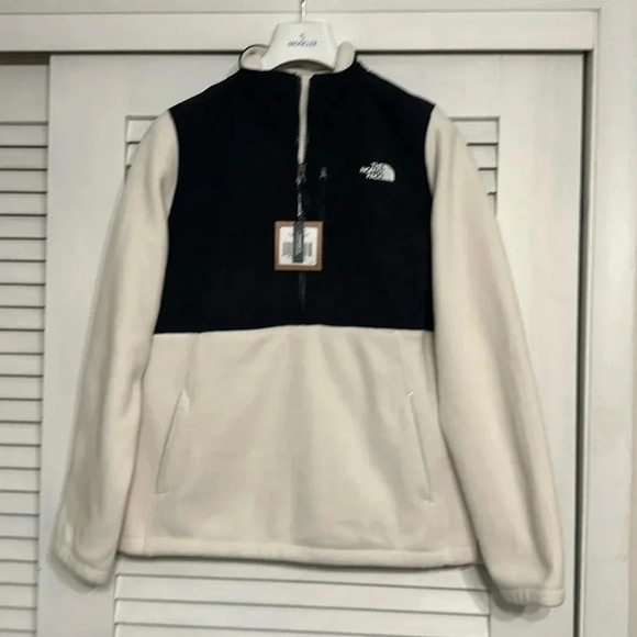 NWT The north face WMN Candescent Quarter Zip Sweatshirt white/black MED - Picture 2 of 9